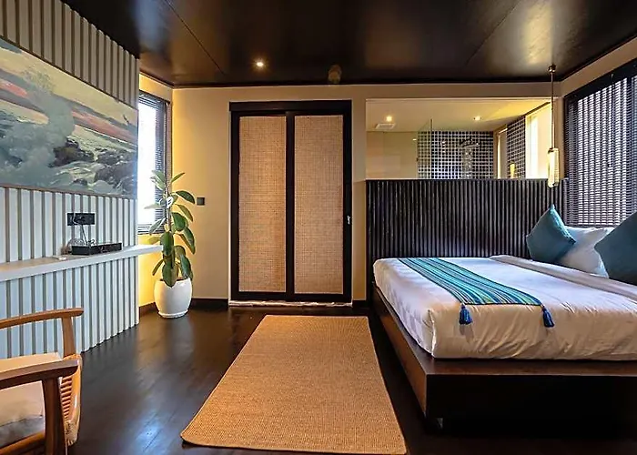 Sleepy Potato Hotel Buduk